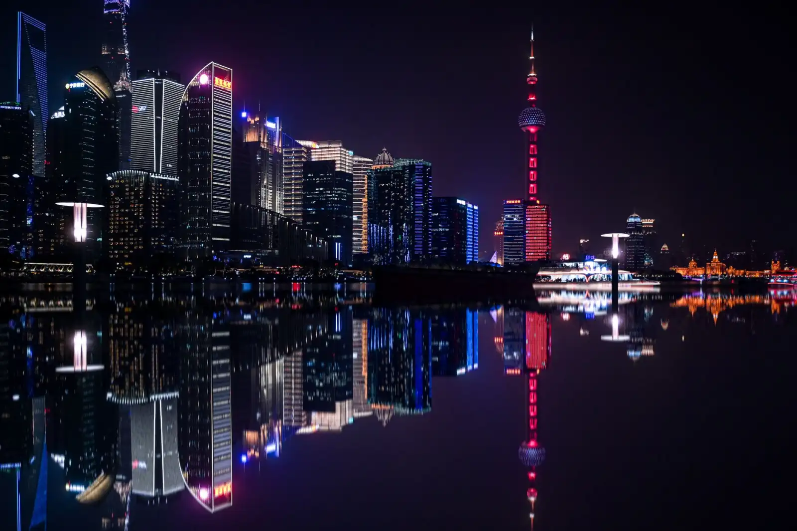 代理记账服务与自建财务团队的成本效率对比分析